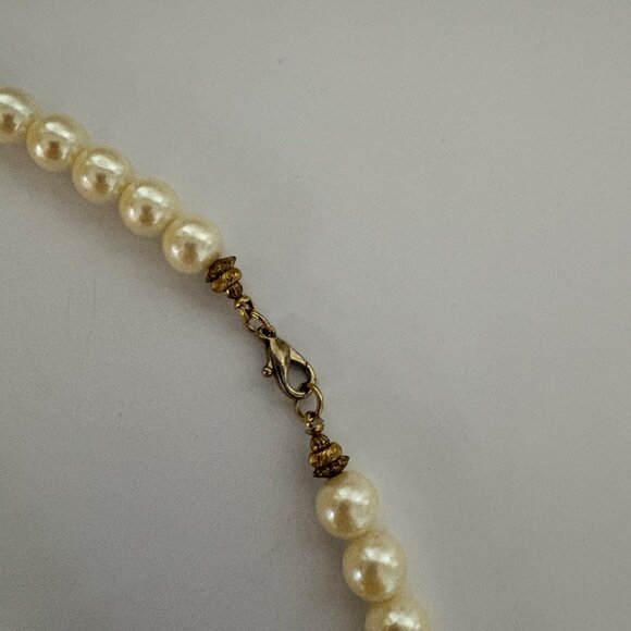 Vintage Faux Pearl Gold Tone Beads Long Necklace Classic Jewelry 58 in - Picture 10 of 10